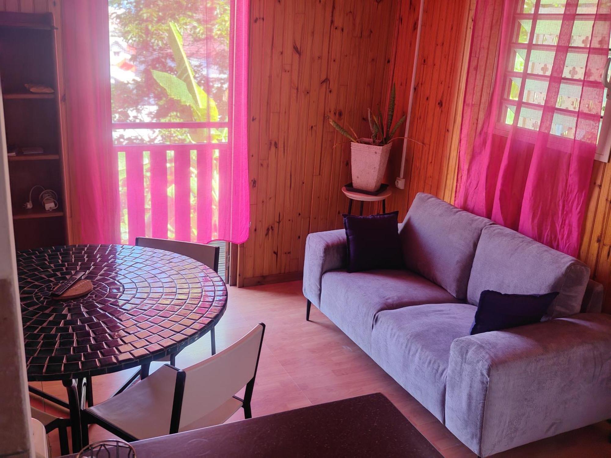 Appartement Idealement Situe Saint-Denis Exterior photo